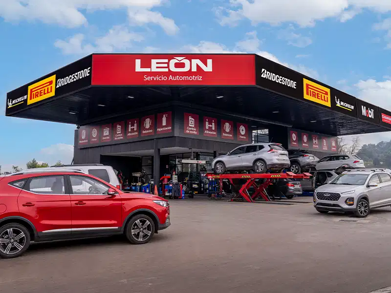 León Chicureo